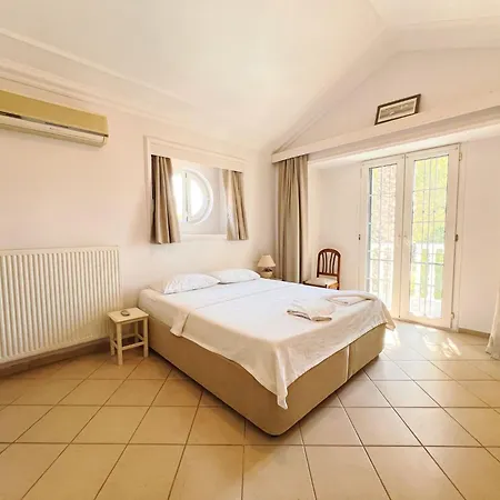 Center Villa